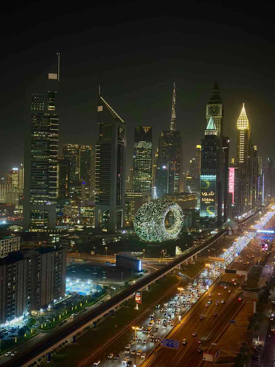 Abu Dhabi Police warn drivers against reversing on busy roads